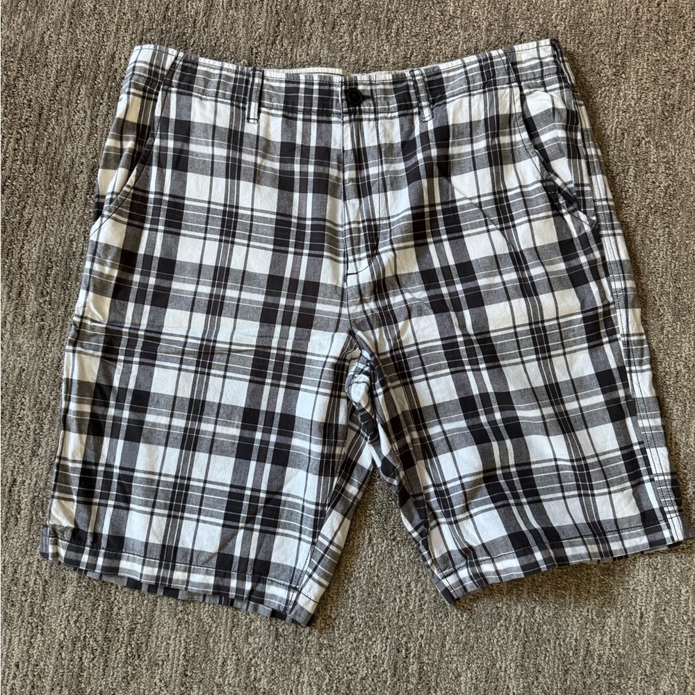 NWT American Eagle Black White Plaid Longboard 12” Shorts Men’s Size 38